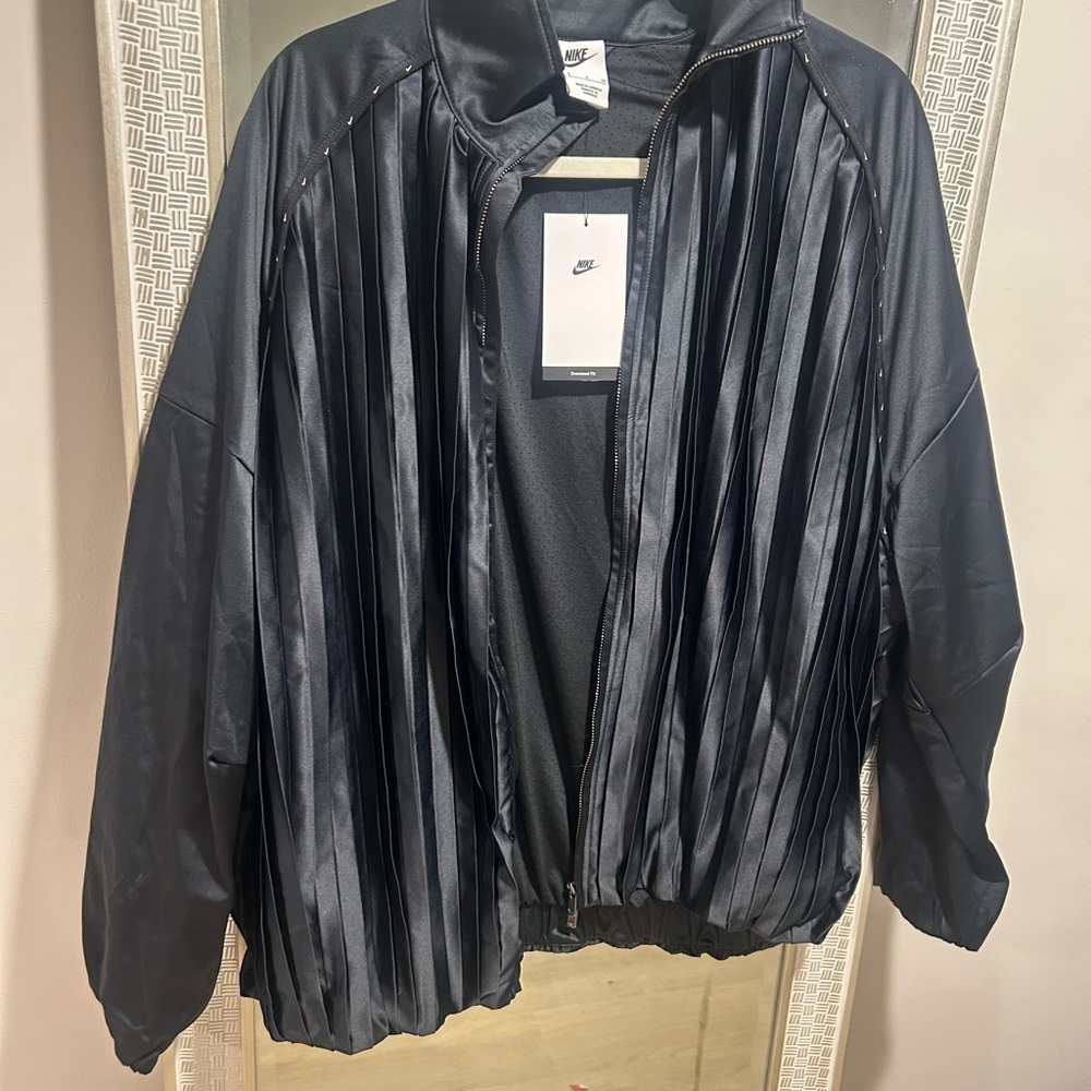 Nike Women's Elegant Black Pleated Bomber Jacket